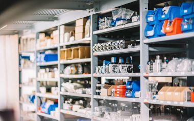 Ersatzteile & Lieferung